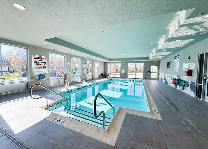 La Quinta Inn & Suites By Wyndham Mount Laurel Moorestown